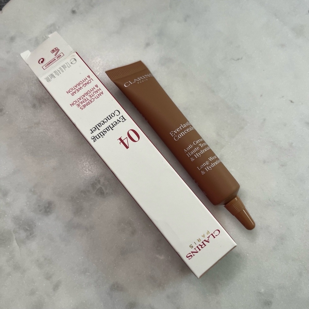New NWT Clarins Everlasting Concealer 04 Deep Makeup Beauty Face 12ml 0.4oz